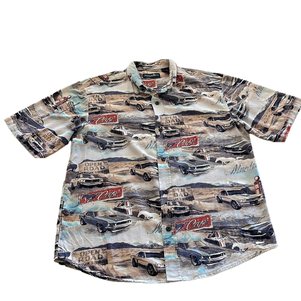 Newport Blue Men's Size L Ford Mustang Camp Short Sleeve Button Down Shirt EUC